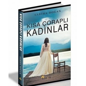 Kısa Çoraplı Kadınlar Kısa Çoraplı Kadınlar